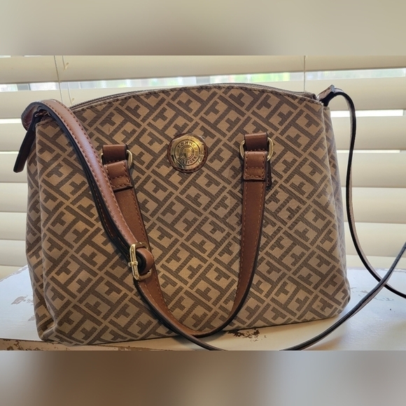 Tommy Hilfiger handbag, purse, with handles and shoulder strap - Picture 1 of 11